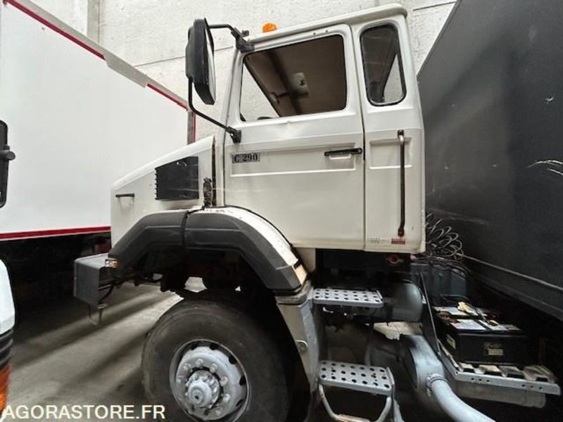 RENAULT TRACTEUR C290 4X4 110KM/H 282500 KM - شاحنة جرار: صور 1 RENAULT TRACTEUR C290 4X4 110KM/H 282500 KM - شاحنة جرار: صور 1