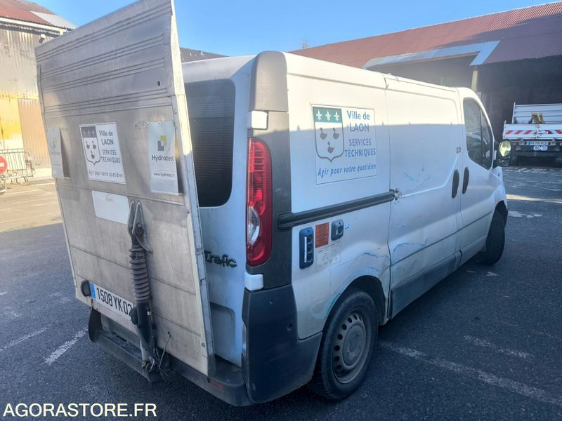 RENAULT TRAFIC 2008 133879kms - فان: صور 4 RENAULT TRAFIC 2008 133879kms - فان: صور 4
