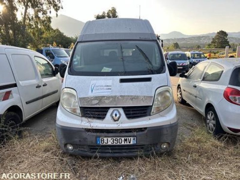 RENAULT TRAFIC - 2011 - 89400KM - BJ390MV - فان: صور 1 RENAULT TRAFIC - 2011 - 89400KM - BJ390MV - فان: صور 1