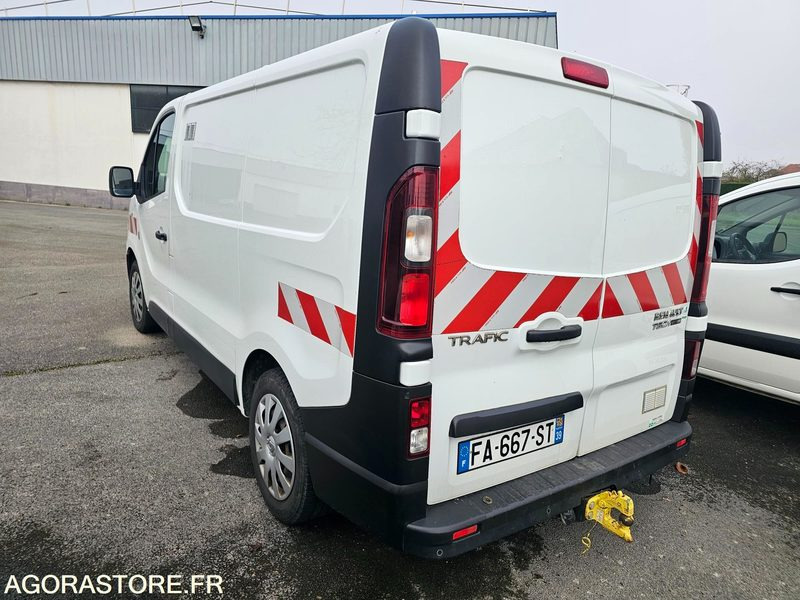 RENAULT TRAFIC - 2018 - 173355KM - FA667ST - فان: صور 4 RENAULT TRAFIC - 2018 - 173355KM - FA667ST - فان: صور 4