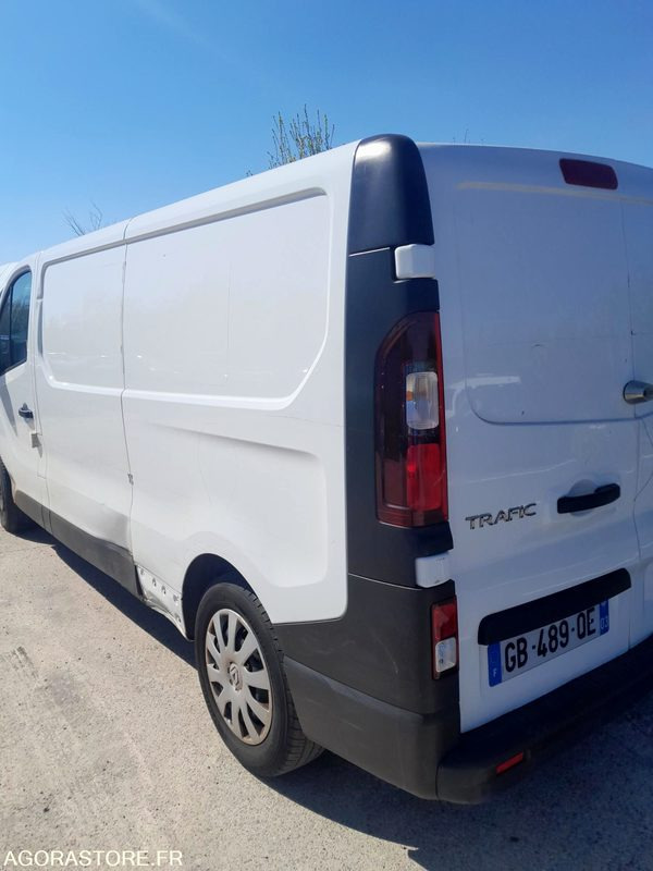 RENAULT TRAFIC - 2021 - 35781 Kms - فان: صور 5 RENAULT TRAFIC - 2021 - 35781 Kms - فان: صور 5