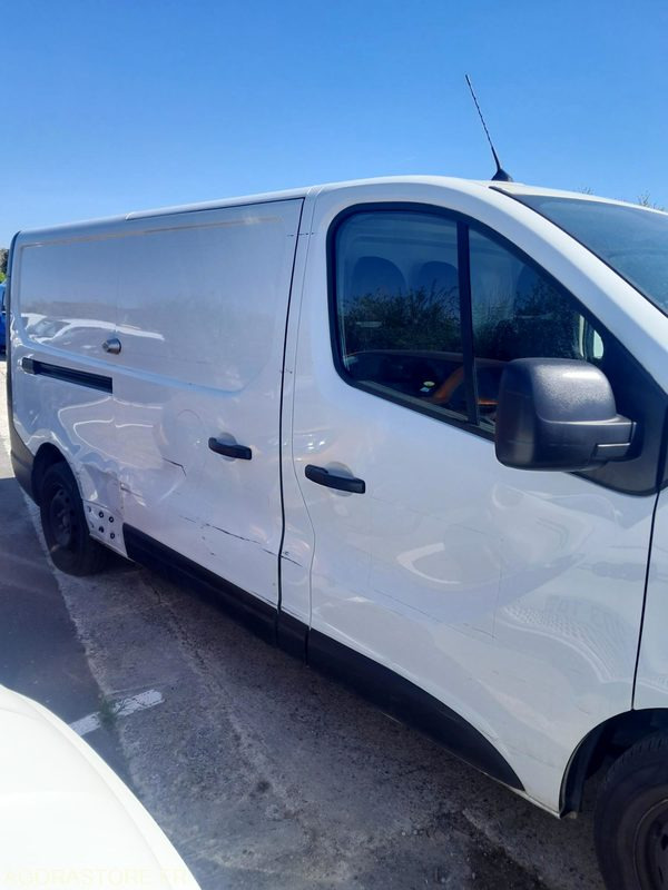 RENAULT TRAFIC - 2021 - 35781 Kms - فان: صور 3 RENAULT TRAFIC - 2021 - 35781 Kms - فان: صور 3