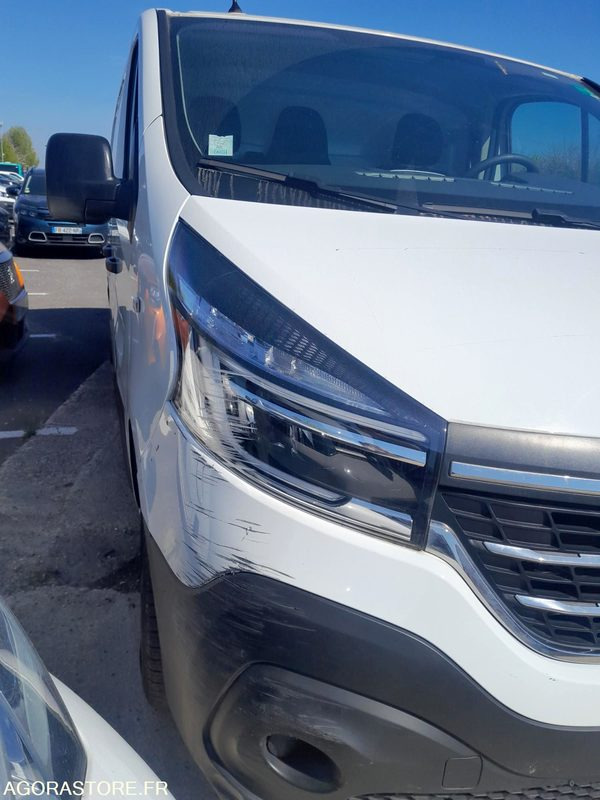 RENAULT TRAFIC - 2021 - 35781 Kms - فان: صور 2 RENAULT TRAFIC - 2021 - 35781 Kms - فان: صور 2