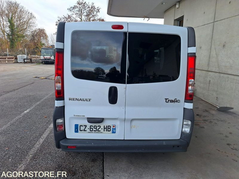 RENAULT TRAFIC L1H1 _ 2 places _ Diesel - فان: صور 4 RENAULT TRAFIC L1H1 _ 2 places _ Diesel - فان: صور 4