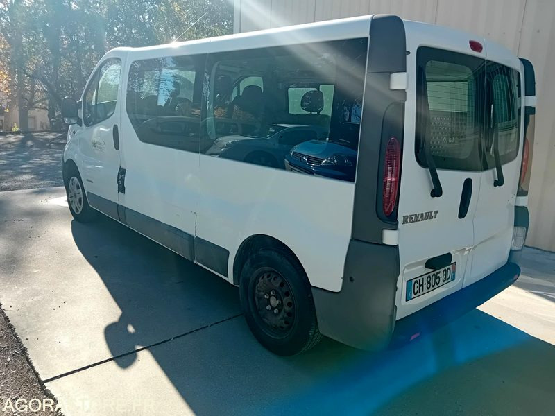 RENAULT TRAFIC VP DCI 100 TPMR - 134000km - 2006 - فان: صور 4 RENAULT TRAFIC VP DCI 100 TPMR - 134000km - 2006 - فان: صور 4