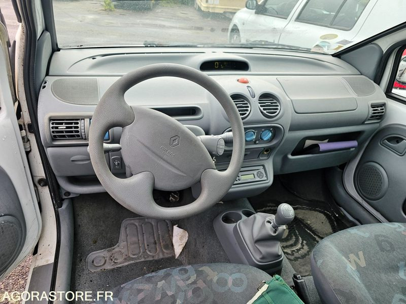 RENAULT TWINGO - 2006 - 151461km - 4148YQ76 - سيارة: صور 5 RENAULT TWINGO - 2006 - 151461km - 4148YQ76 - سيارة: صور 5