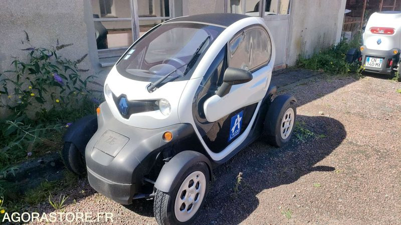 RENAULT TWIZY - 2012 - 6410 KM - اتفس: صور 1 RENAULT TWIZY - 2012 - 6410 KM - اتفس: صور 1