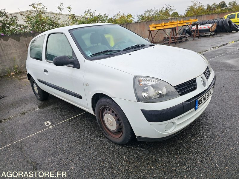 Renault Clio - 2005 - 94635KM - 8970SK41 - سيارة: صور 2 Renault Clio - 2005 - 94635KM - 8970SK41 - سيارة: صور 2