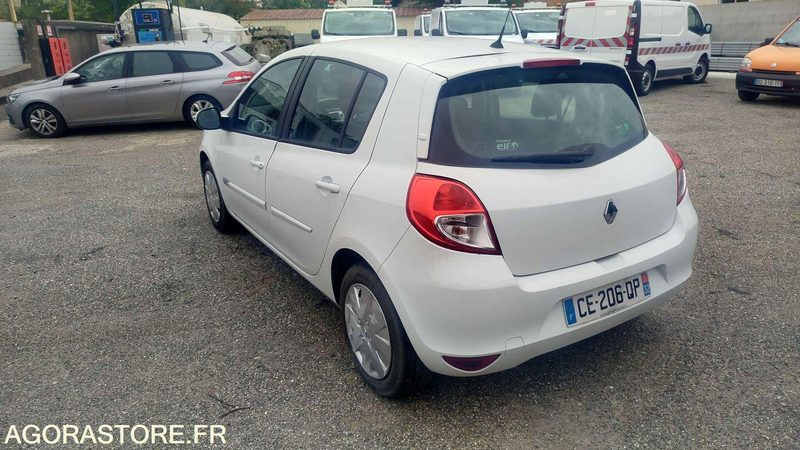 Renault - Clio - 2012 - 172874 kms - سيارة: صور 5 Renault - Clio - 2012 - 172874 kms - سيارة: صور 5
