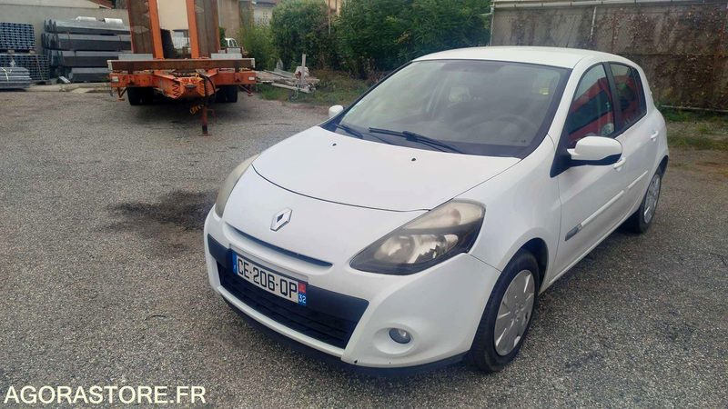 Renault - Clio - 2012 - 172874 kms - سيارة: صور 1 Renault - Clio - 2012 - 172874 kms - سيارة: صور 1