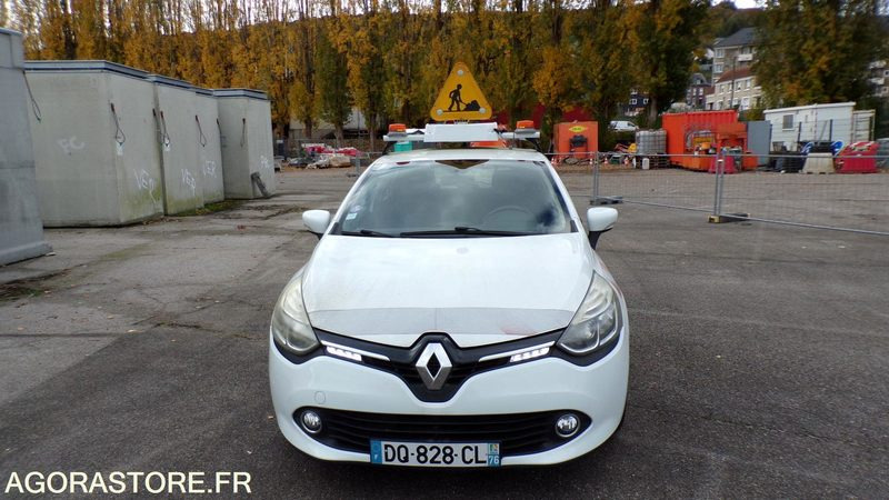 Renault Clio 4 DQ-828-CL (BP) - سيارة: صور 3 Renault Clio 4 DQ-828-CL (BP) - سيارة: صور 3