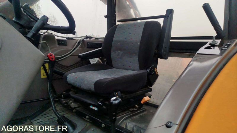 Renault Ergos 100 - 2001 - 11860h - 161ASD31 - جرار: صور 5 Renault Ergos 100 - 2001 - 11860h - 161ASD31 - جرار: صور 5