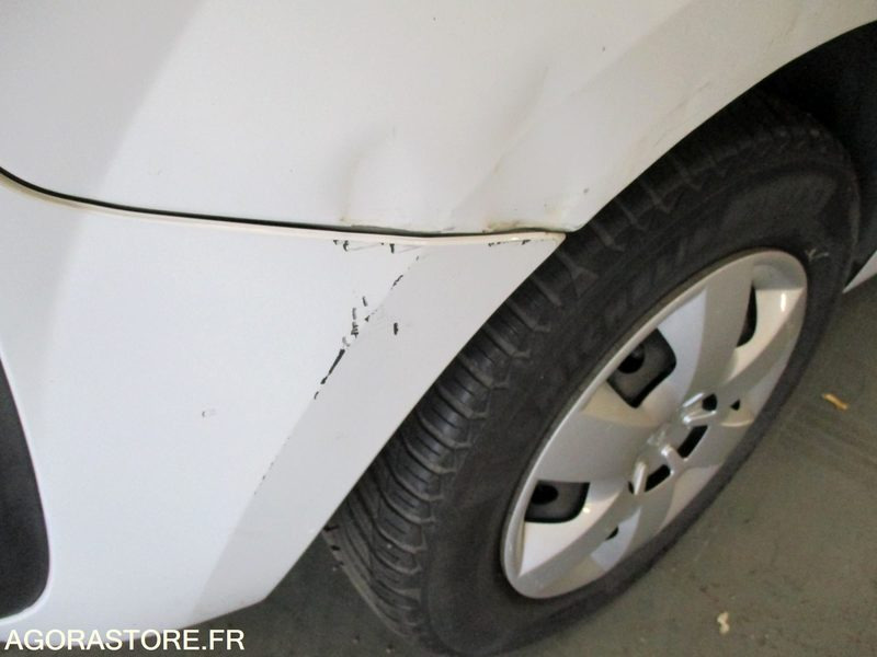 Renault Kangoo 5 places - 2018 - 89960 kms - سيارة: صور 5 Renault Kangoo 5 places - 2018 - 89960 kms - سيارة: صور 5