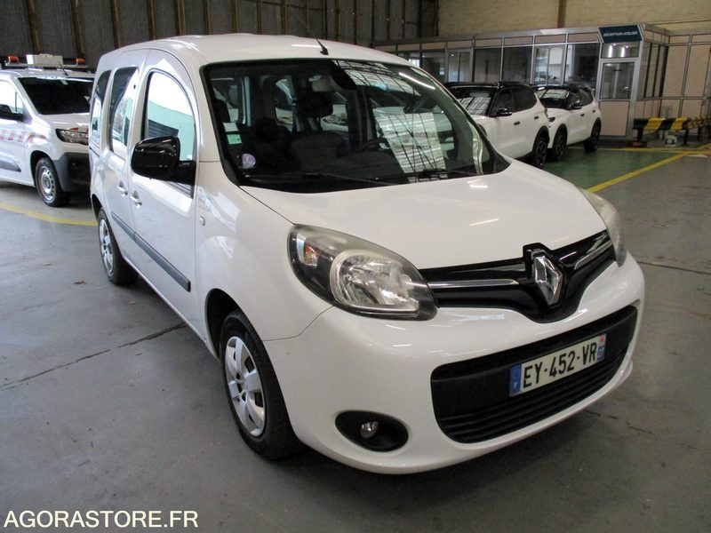 Renault Kangoo 5 places - 2018 - 89960 kms - سيارة: صور 1 Renault Kangoo 5 places - 2018 - 89960 kms - سيارة: صور 1