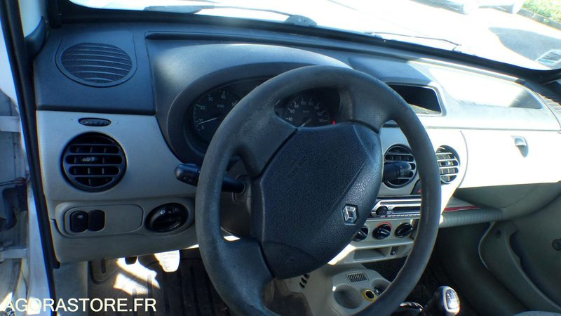 Renault Kangoo express fourgon phase II 1.5DCI 65CV - فان المدمجة: صور 2 Renault Kangoo express fourgon phase II 1.5DCI 65CV - فان المدمجة: صور 2