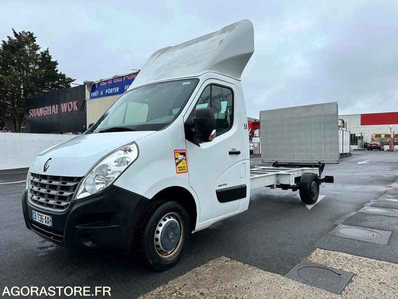 Renault Master III 2.3 DCI Plateau avec Hayon - الشاسيه شاحنة: صور 2 Renault Master III 2.3 DCI Plateau avec Hayon - الشاسيه شاحنة: صور 2