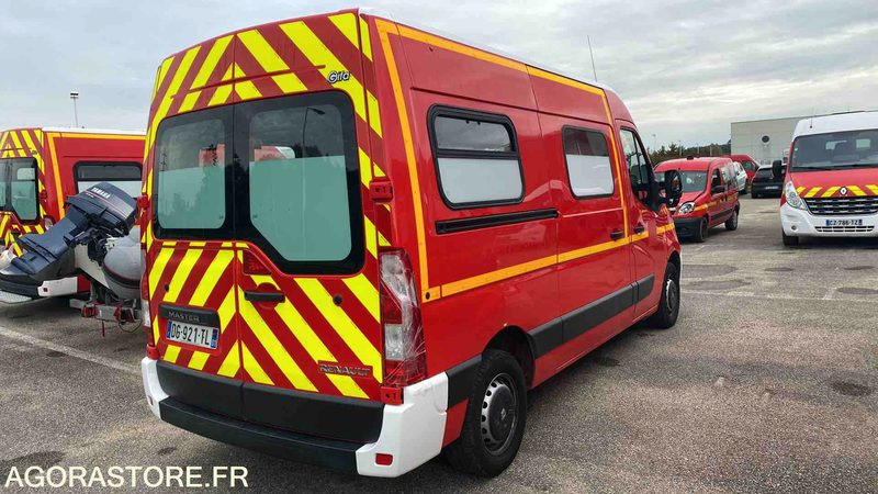 Renault Master III dci 125 - 18/06/2014 - سيارة إسعاف: صور 3 Renault Master III dci 125 - 18/06/2014 - سيارة إسعاف: صور 3