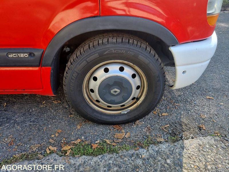 Renault Master L2 H2 - CV 642 KM - Compresseur - 2002 - فان: صور 5 Renault Master L2 H2 - CV 642 KM - Compresseur - 2002 - فان: صور 5