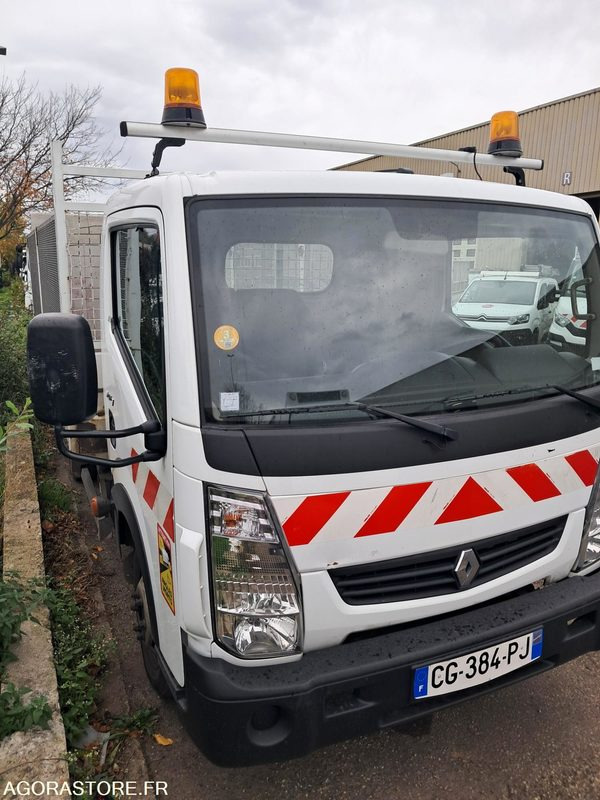 Renault Maxity CG-384-PJ - شاحنة: صور 2 Renault Maxity CG-384-PJ - شاحنة: صور 2