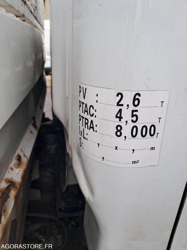 تأجير  Renault Maxity CG-384-PJ Renault Maxity CG-384-PJ: صور 12