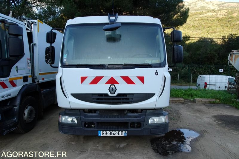 Renault Midlum 220 DXI - شاحنة: صور 1 Renault Midlum 220 DXI - شاحنة: صور 1