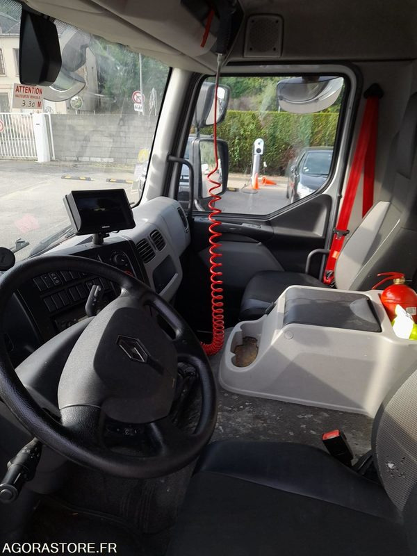 Renault Poids Lourds Type D12 / 387919 Kms / 2017 / EP-912-ML - شاحنة: صور 1 Renault Poids Lourds Type D12 / 387919 Kms / 2017 / EP-912-ML - شاحنة: صور 1