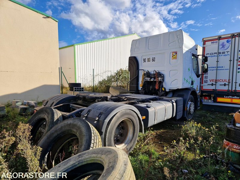 Renault Premium 370 DXI - 2008 - 235012 Kms - شاحنة جرار: صور 3 Renault Premium 370 DXI - 2008 - 235012 Kms - شاحنة جرار: صور 3