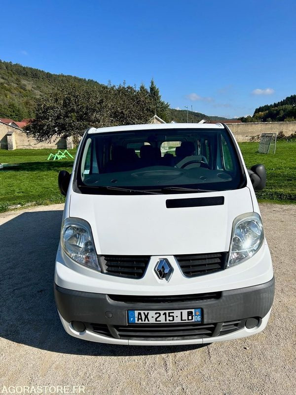 Renault Trafic 2 - 2010 - 141000 kms - صغيرة, ميكروباص: صور 2 Renault Trafic 2 - 2010 - 141000 kms - صغيرة, ميكروباص: صور 2