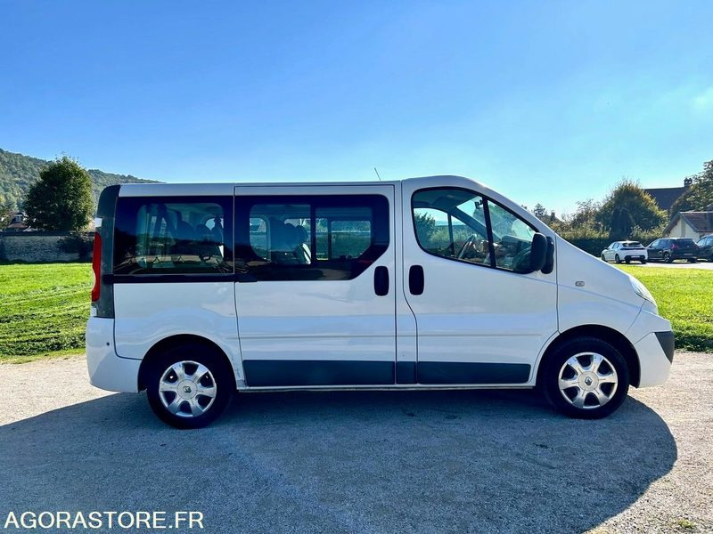 Renault Trafic 2 - 2010 - 141000 kms - صغيرة, ميكروباص: صور 5 Renault Trafic 2 - 2010 - 141000 kms - صغيرة, ميكروباص: صور 5