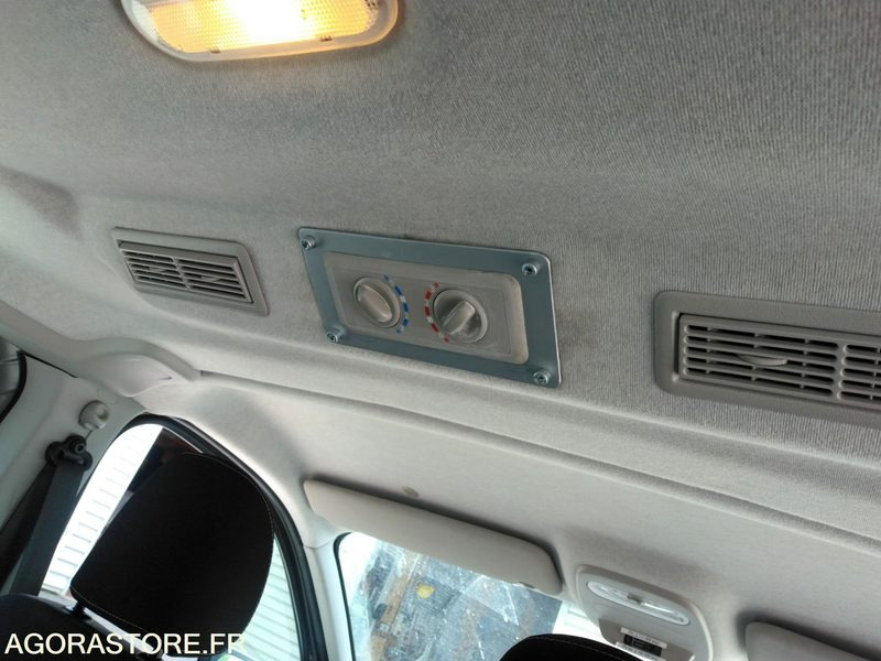 Renault Trafic 2017 114300 kms - صغيرة, ميكروباص: صور 5 Renault Trafic 2017 114300 kms - صغيرة, ميكروباص: صور 5