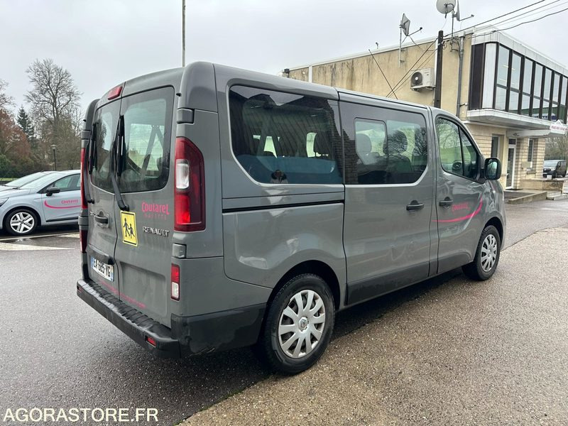 Renault Trafic 9 places / EA-685-YG / 329 719kms - صغيرة, ميكروباص: صور 4 Renault Trafic 9 places / EA-685-YG / 329 719kms - صغيرة, ميكروباص: صور 4