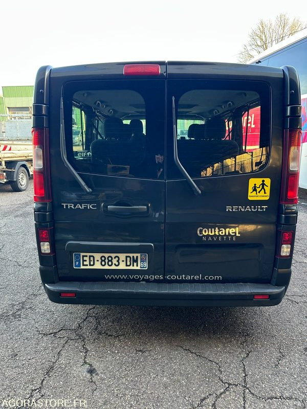 Renault Trafic 9 places / ED-883-DM / 274 888kms - صغيرة, ميكروباص: صور 4 Renault Trafic 9 places / ED-883-DM / 274 888kms - صغيرة, ميكروباص: صور 4