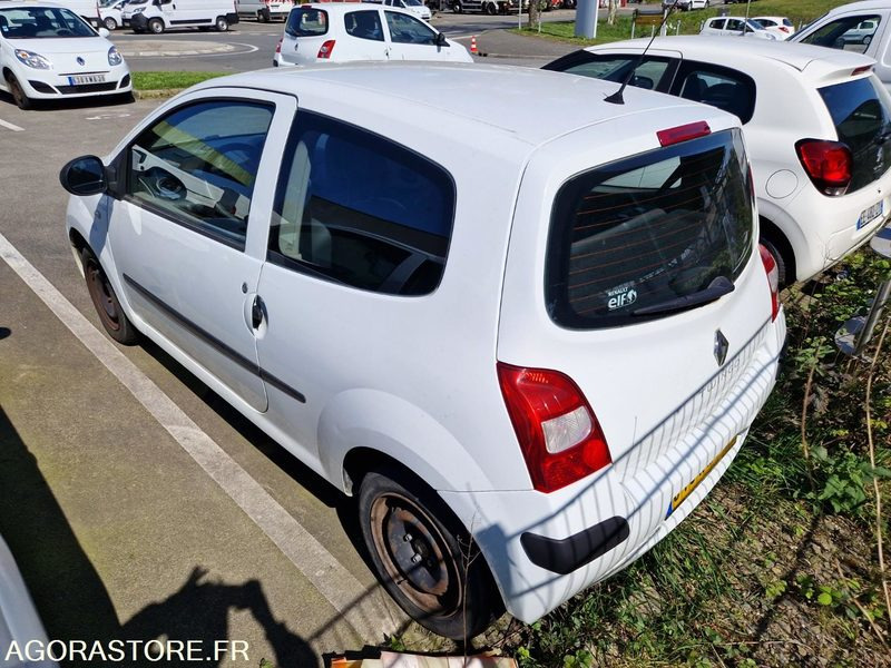 Renault Twingo - 619AMB29 - سيارة: صور 4 Renault Twingo - 619AMB29 - سيارة: صور 4