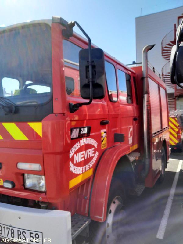 Renault VASP - 2001 - 69815kms - 9178RS58 - شاحنة: صور 3 Renault VASP - 2001 - 69815kms - 9178RS58 - شاحنة: صور 3