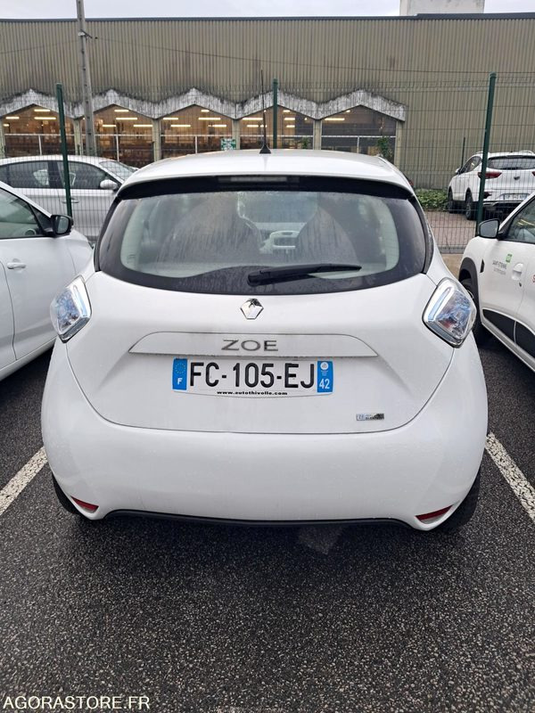 Renault ZOE FC-105-EJ - سيارة: صور 4 Renault ZOE FC-105-EJ - سيارة: صور 4