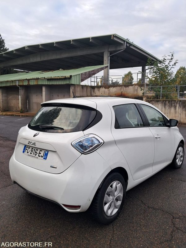 Renault ZOE FC-916-EJ - سيارة: صور 2 Renault ZOE FC-916-EJ - سيارة: صور 2