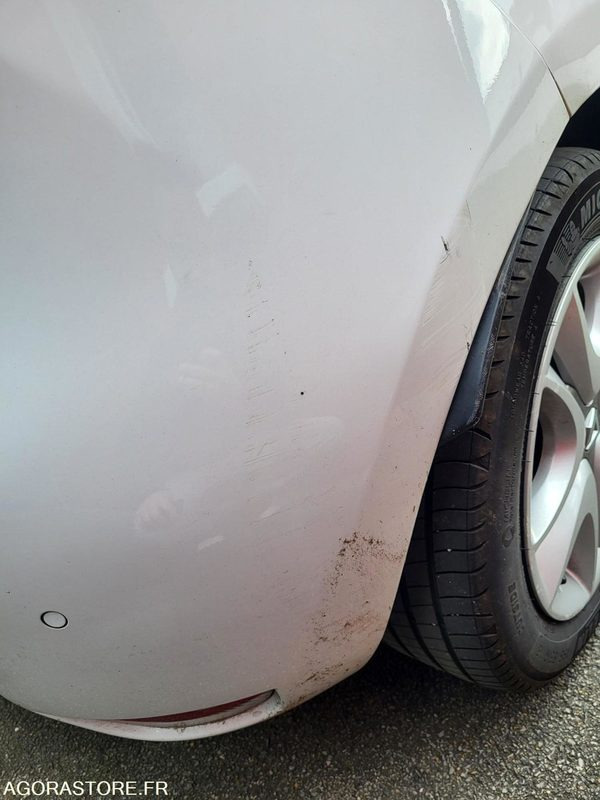 Renault Zoé 70265 kms FD266AT - سيارة: صور 4 Renault Zoé 70265 kms FD266AT - سيارة: صور 4