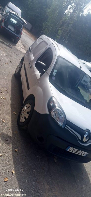 Renault kangoo 1.2 tce 115 cv 93121 kms Annee 2018 Clim Gps - فان المدمجة: صور 3 Renault kangoo 1.2 tce 115 cv 93121 kms Annee 2018 Clim Gps - فان المدمجة: صور 3