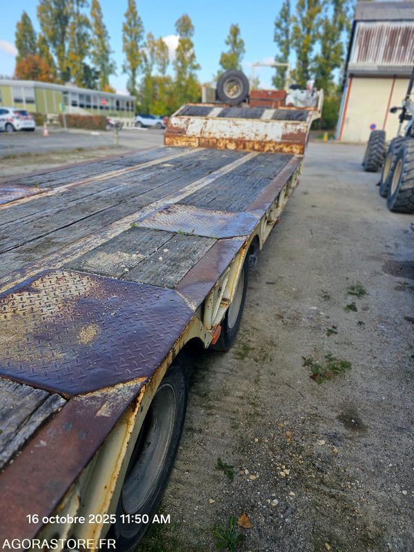 SEMI-REMORQUE PORTE ENGIN KAISER - 2001 - 128CLW77 (MPE057) - عربة مسطحة منخفضة مقطورة: صور 3 SEMI-REMORQUE PORTE ENGIN KAISER - 2001 - 128CLW77 (MPE057) - عربة مسطحة منخفضة مقطورة: صور 3