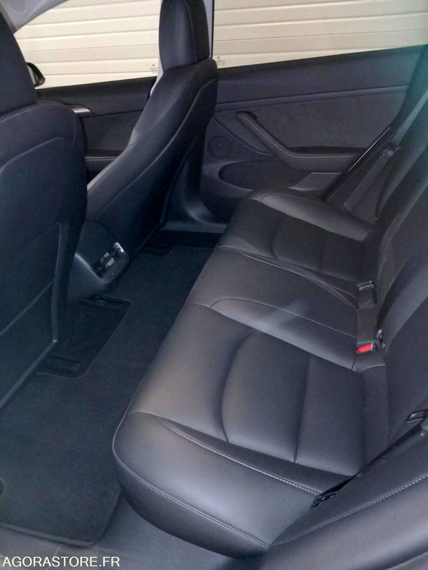 TESLA MODEL 3 - 101000KM - GB998TZ - 2021 - سيارة: صور 4 TESLA MODEL 3 - 101000KM - GB998TZ - 2021 - سيارة: صور 4