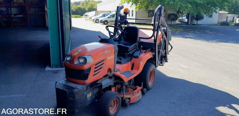 TONDEUSE AUTOPORTEE KUBOTA G23 - جزازة المروج: صور 1 TONDEUSE AUTOPORTEE KUBOTA G23 - جزازة المروج: صور 1