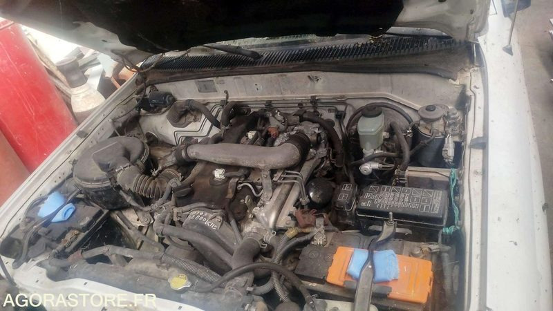 TOYOTA HILUX - 225000KM - 2003 - قلاب صغير: صور 3 TOYOTA HILUX - 225000KM - 2003 - قلاب صغير: صور 3
