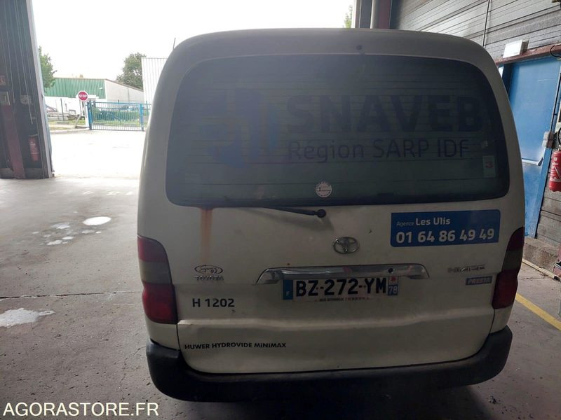 TOYOTA Hiace fourgon HP HUWER 2012 272000KM ROULANT EXPORT UNIQUEMENT - فان المدمجة: صور 5 TOYOTA Hiace fourgon HP HUWER 2012 272000KM ROULANT EXPORT UNIQUEMENT - فان المدمجة: صور 5