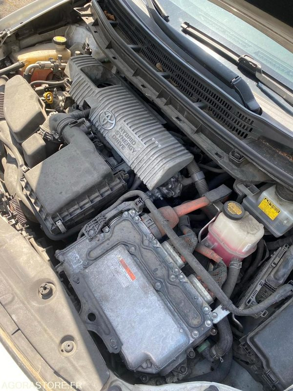 TOYOTA PRIUS HYBRIDE 2/ELECRIQUE/ESS/GPL- 2012- 400000 - سيارة: صور 5 TOYOTA PRIUS HYBRIDE 2/ELECRIQUE/ESS/GPL- 2012- 400000 - سيارة: صور 5