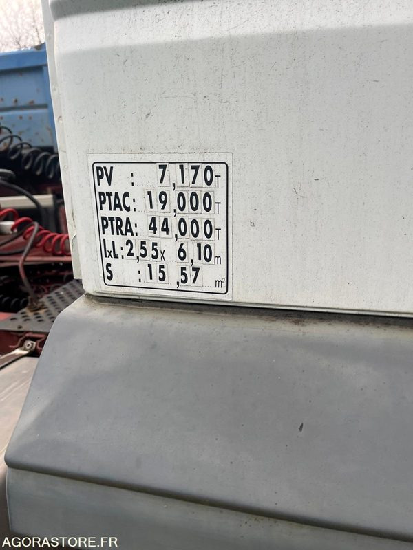TRACTEUR 4X2 IVECO STRALIS 2004 420 000 KM + 1 MOTEUR POUR PIECES - شاحنة جرار: صور 2 TRACTEUR 4X2 IVECO STRALIS 2004 420 000 KM + 1 MOTEUR POUR PIECES - شاحنة جرار: صور 2