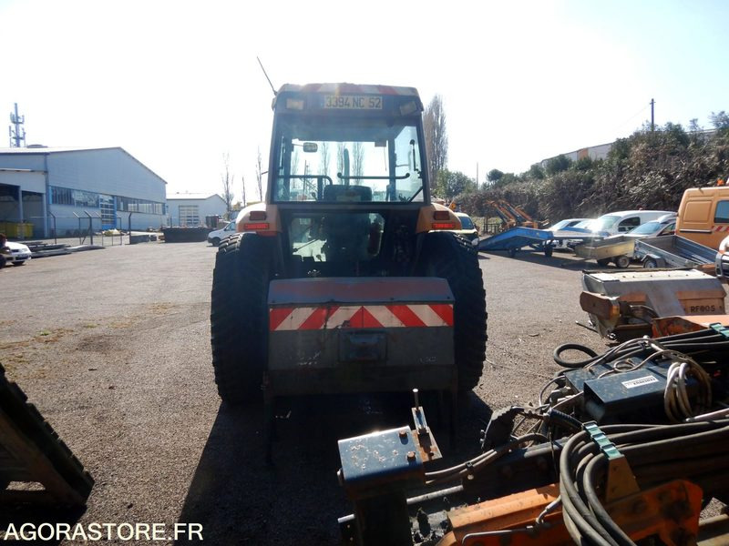 TRACTEUR AGRICOLE - جرار: صور 4 TRACTEUR AGRICOLE - جرار: صور 4