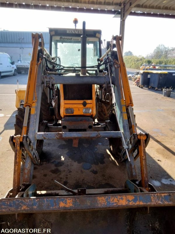TRACTEUR CHARGEUR RENAULT 754 - 70 CV - جرار: صور 2 TRACTEUR CHARGEUR RENAULT 754 - 70 CV - جرار: صور 2