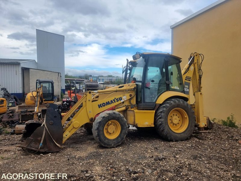 TRACTOPELLE KOMATSU WB93R / F51441 / 2006 / 7 391H / VENTE EN L'ETAT / ROULANT - حفار متعدد الاستخدام: صور 1 TRACTOPELLE KOMATSU WB93R / F51441 / 2006 / 7 391H / VENTE EN L'ETAT / ROULANT - حفار متعدد الاستخدام: صور 1