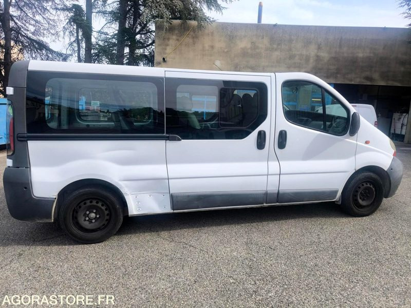 TRAFIC MINI BUS - صغيرة, ميكروباص: صور 3 TRAFIC MINI BUS - صغيرة, ميكروباص: صور 3