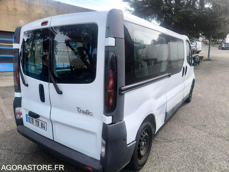 TRAFIC MINI BUS - صغيرة, ميكروباص: صور 4 TRAFIC MINI BUS - صغيرة, ميكروباص: صور 4